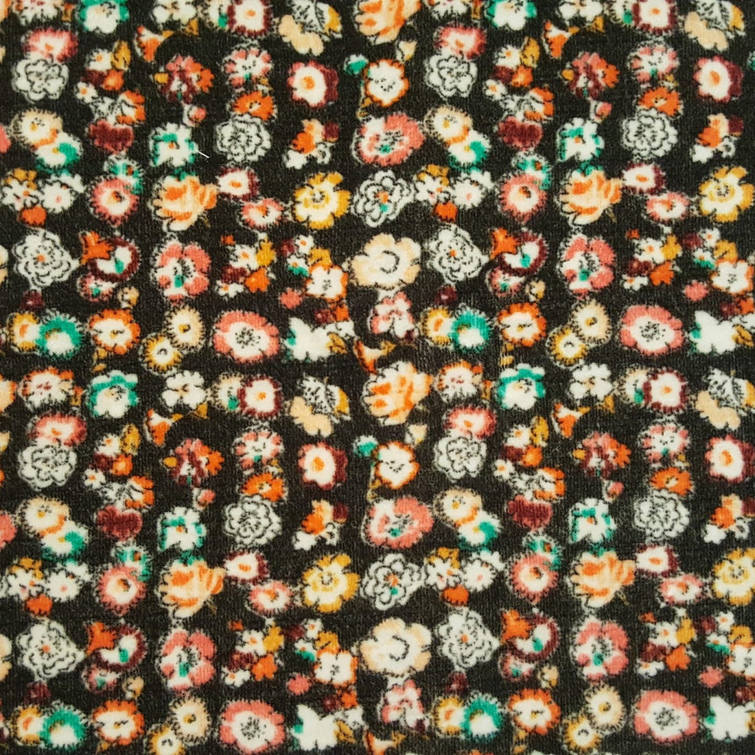 Karin Sajo stof Printemps KS 135 kleur 45 Automne hele print
