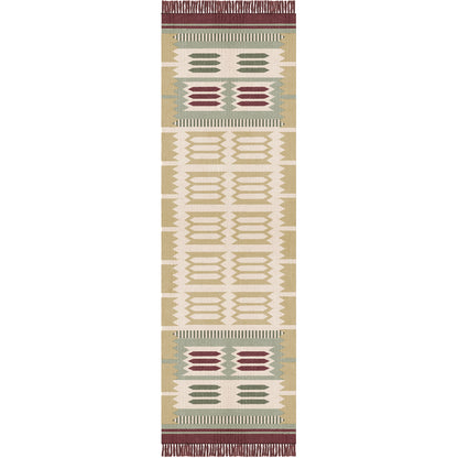 Layered Röllakan Hilma Primrose wool runner