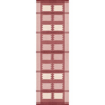 Layered Röllakan wool runner Iris Raspberry