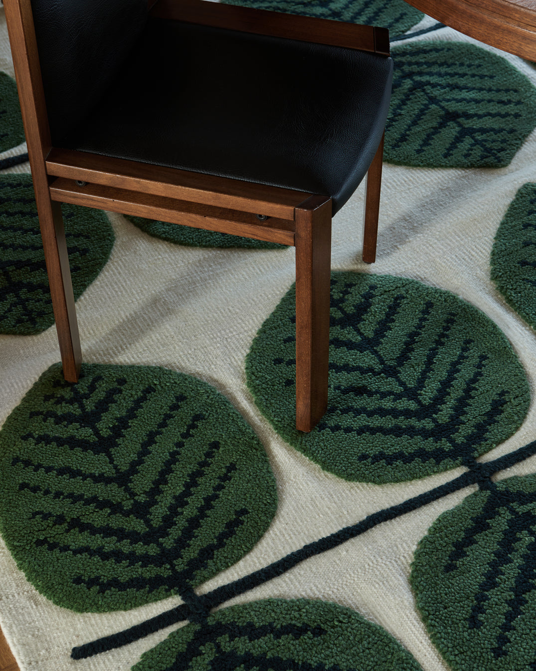 Layered Stig Lindberg Berså Birch Green vloerkleed