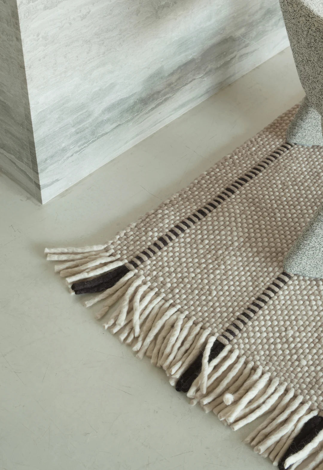 Layered Massproductions Cord Wool Runner - Black &amp; White color 