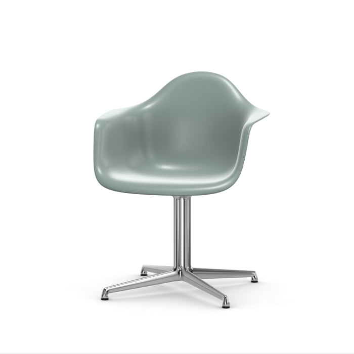 Vitra Eames plastic armchair RE DAL