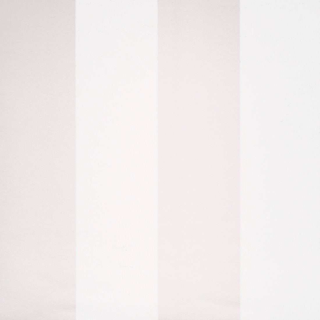 Little Greene behang Broad Stripe in de kleur Icing