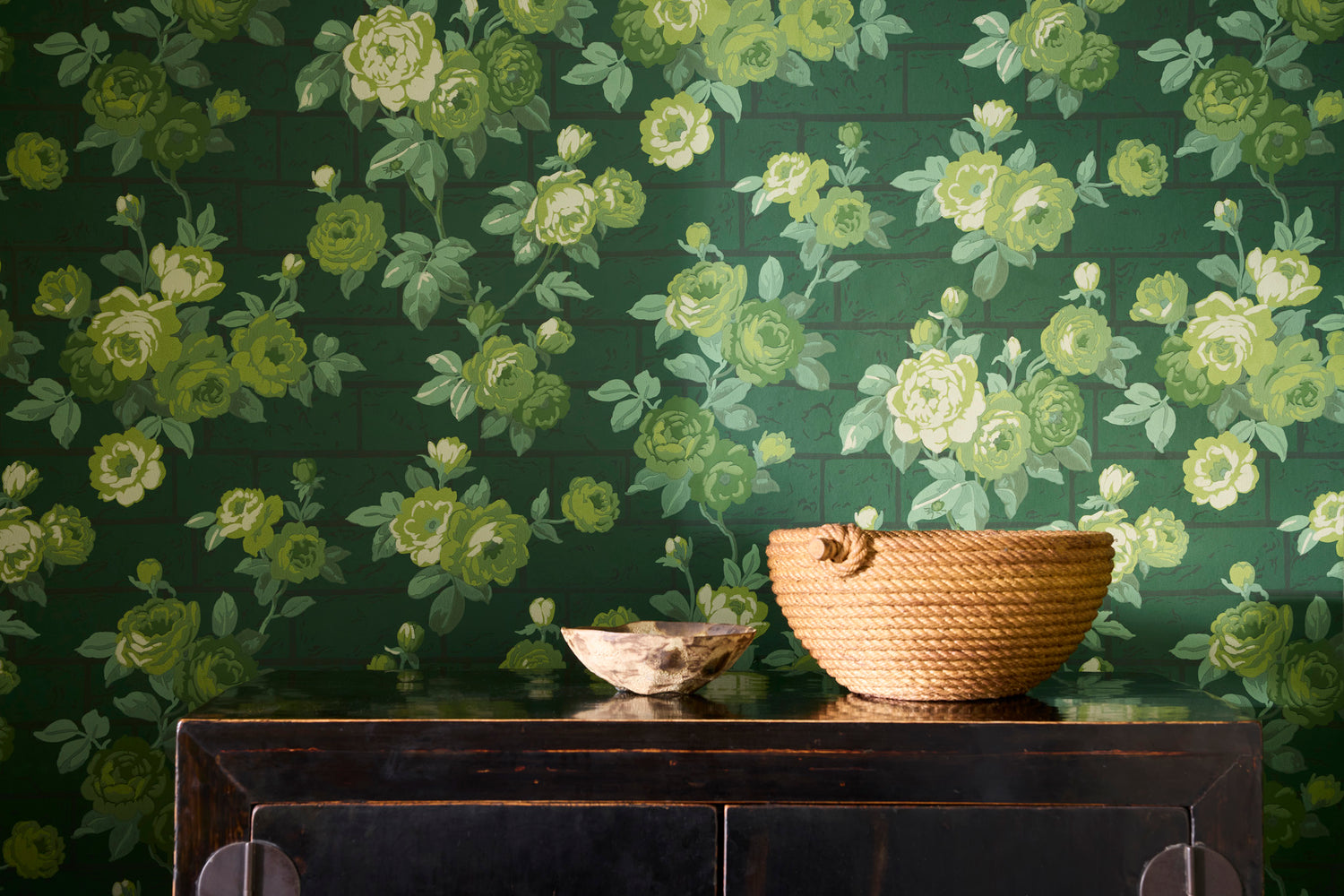 Little Greene behang Rose Garden Puck  sfeerafbeelding 