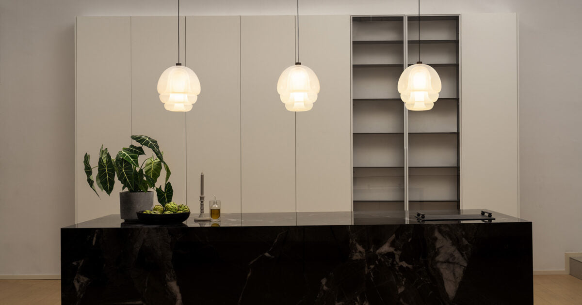 Established &amp; Sons Medusa hanglamp White Mist, Carlo Nason, sfeerbeeld