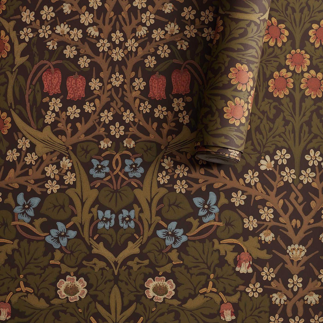 Morris and Co Blackthorn Rosewood behangrol detail bloesemtakken