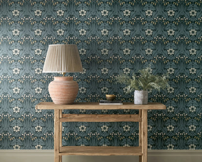 Morris and Co behang Woodbell &amp; Anemone Indigo 217574