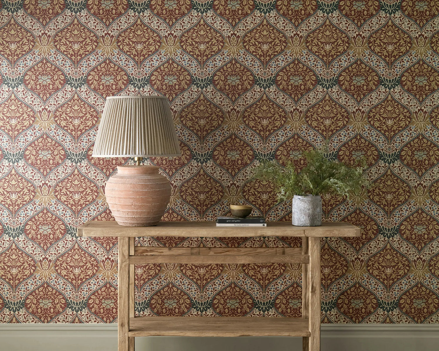 Morris and Co behang Norbury Slate/Madder 217594