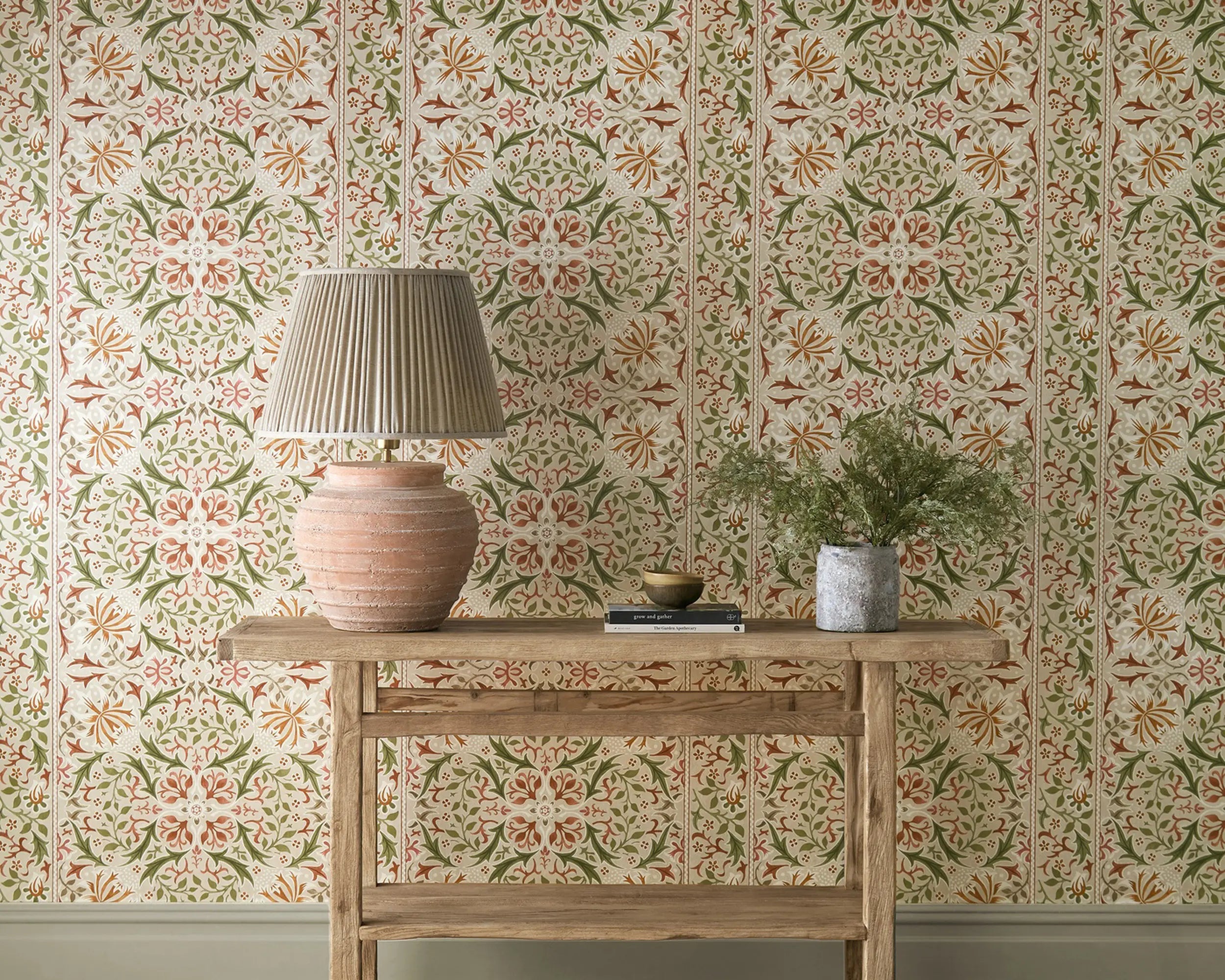 Morris and Co behang Walthamstow Rose/Nettle 217602