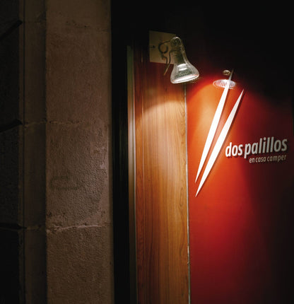 Marset Atlas wandlamp sfeerbeeld restaurant
