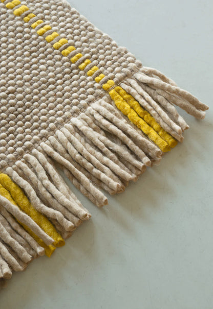Massproductions Cord Wool Rug - Yellow Oatmeal materiaal 