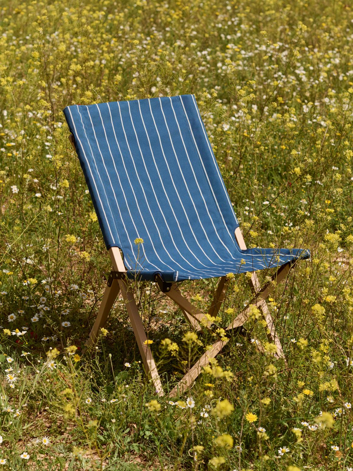 Market folding chair