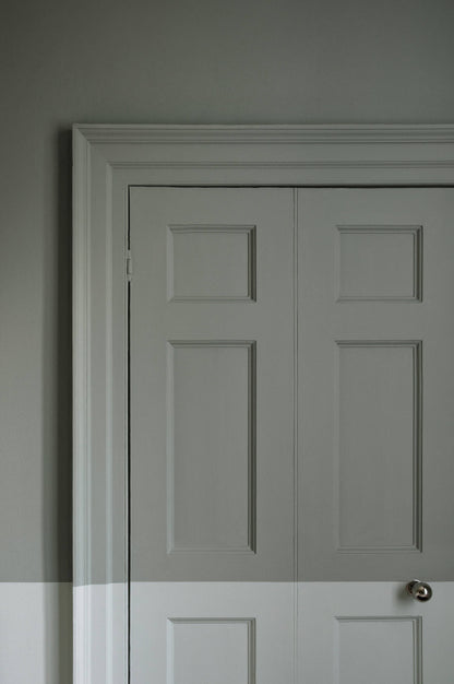 Paint &amp; Paper Library verf Steel V (605)