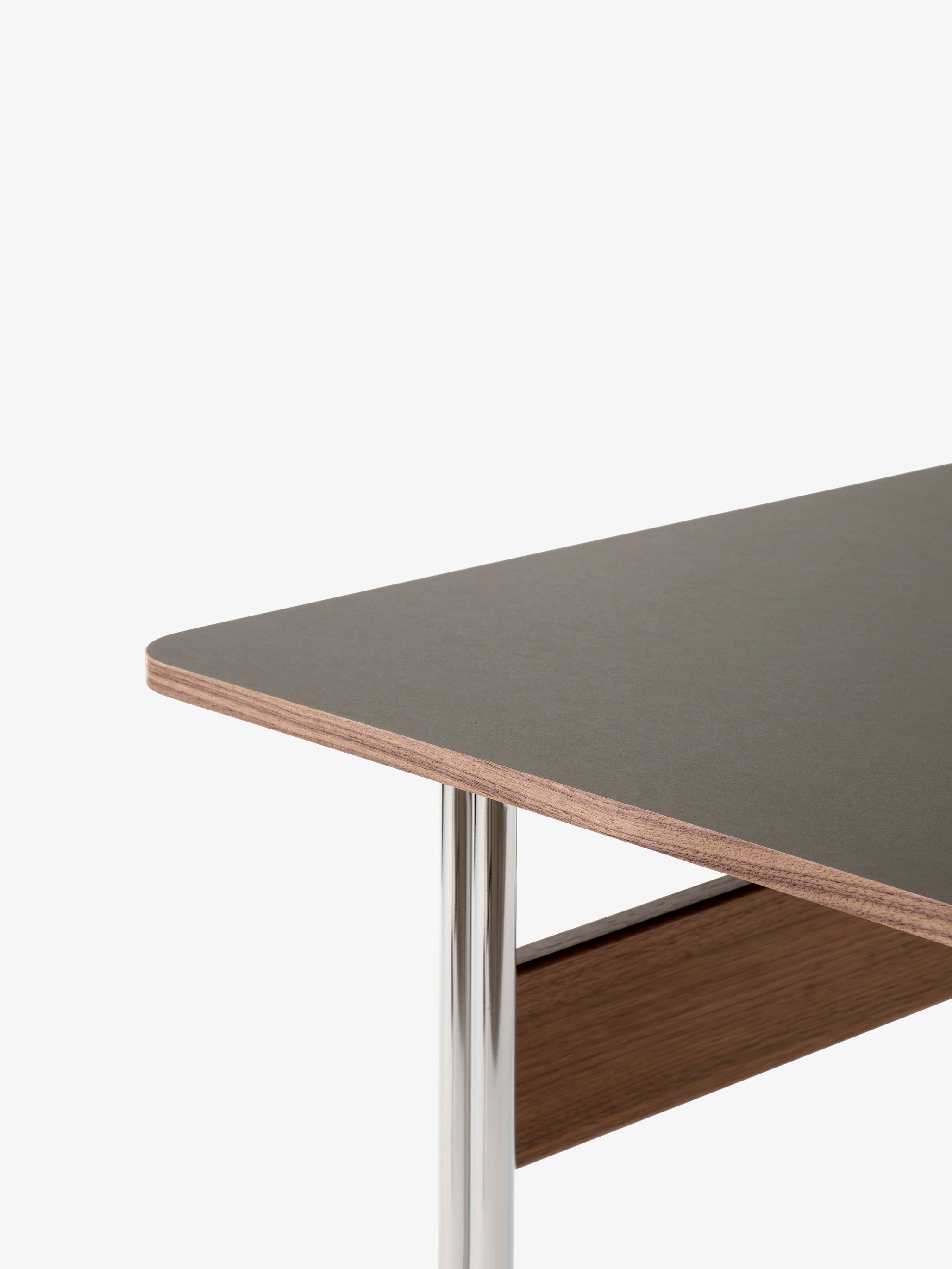 &amp;tradition Pavilion AV16 bureau