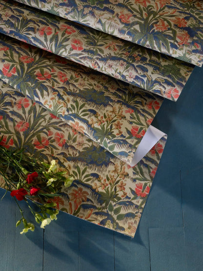 Pierre Frey behang Fleurs de Guise Verdure FP283001