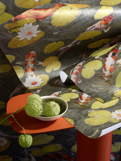 Pierre Frey behang Le Bassin aux Nénuphars Lac FP288001