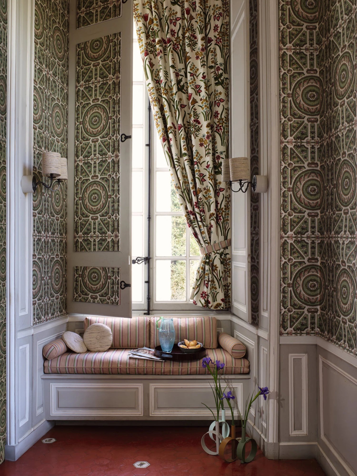  Pierre Frey stof Fleurs de Printemps 