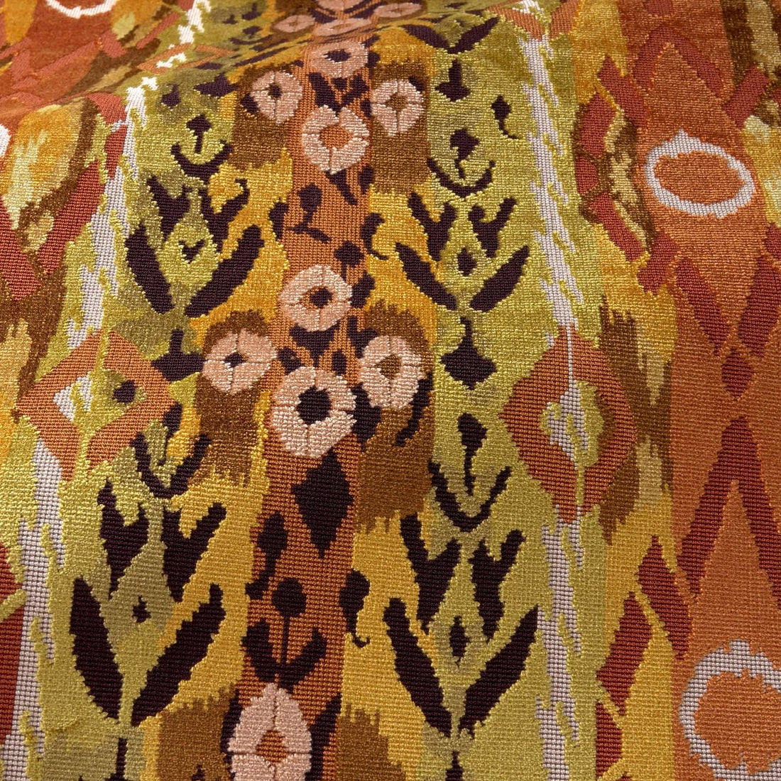 Pierre Frey stof Macao Fauve F4121001