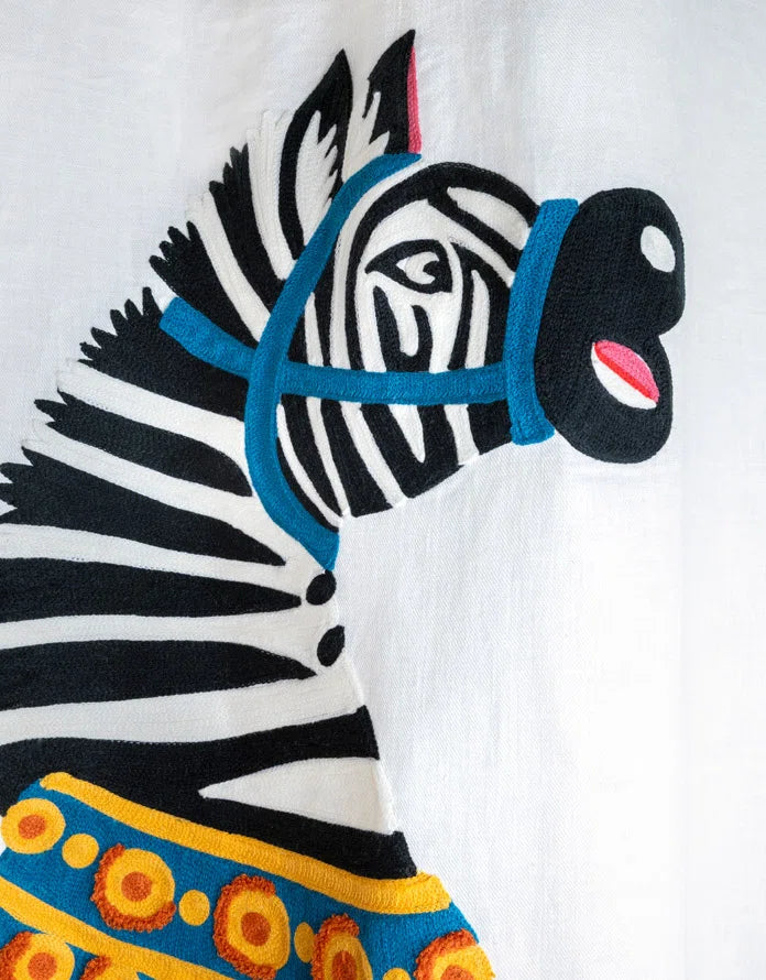 Pierre Frey stof La Zebra du Carrousel Multicolore F4069001
