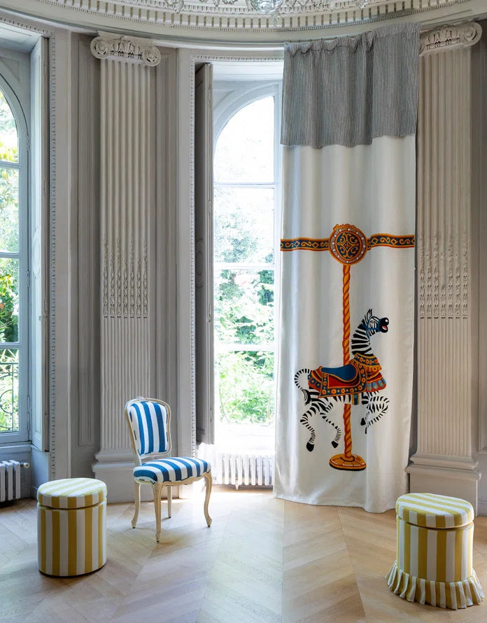 Pierre Frey stof La Zebra du Carrousel Multicolore F4069001