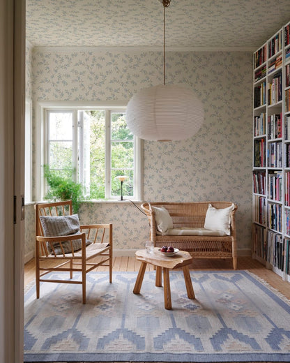 Sandberg behang Smilli Misty Blue S10775 sfeerbeeld
