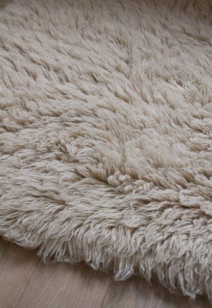 Layered Shaggy Oatmeal wool vloerkleed