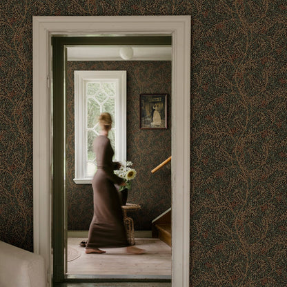 Sandberg behang SImon in de kleur Charcoal S10495 sfeerafbeelding 