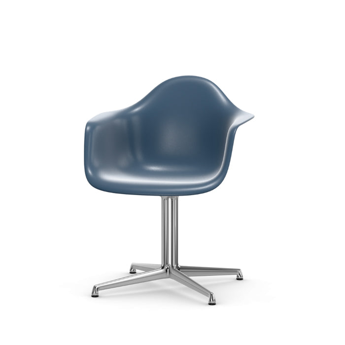 Vitra Eames plastic armchair RE DAL