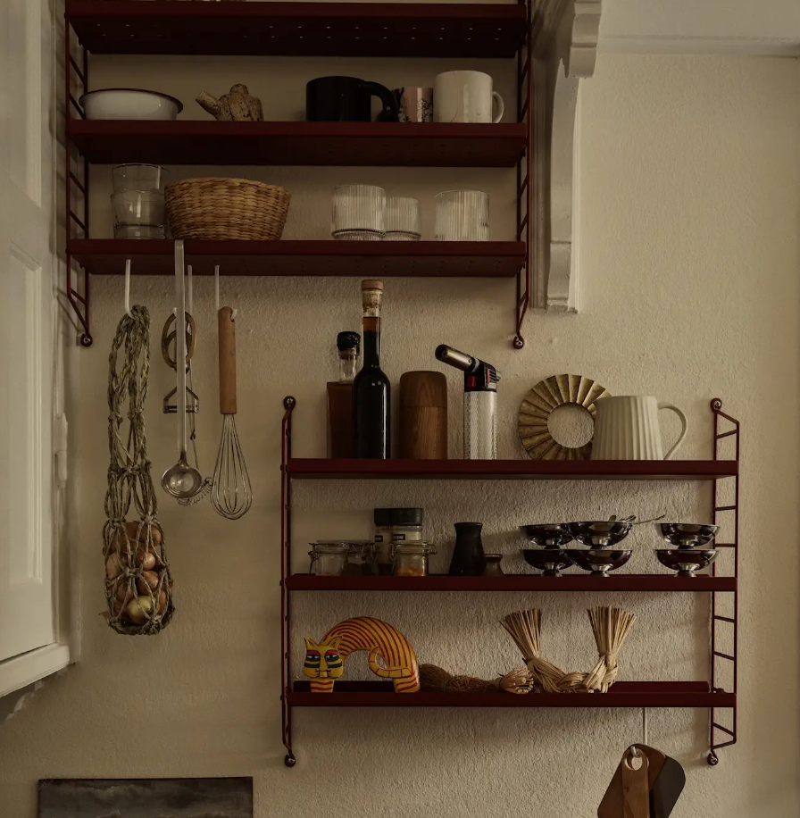 String Pocket metal wandkast