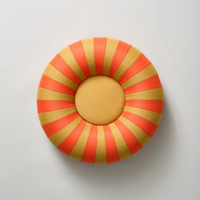 Studio About Float Small