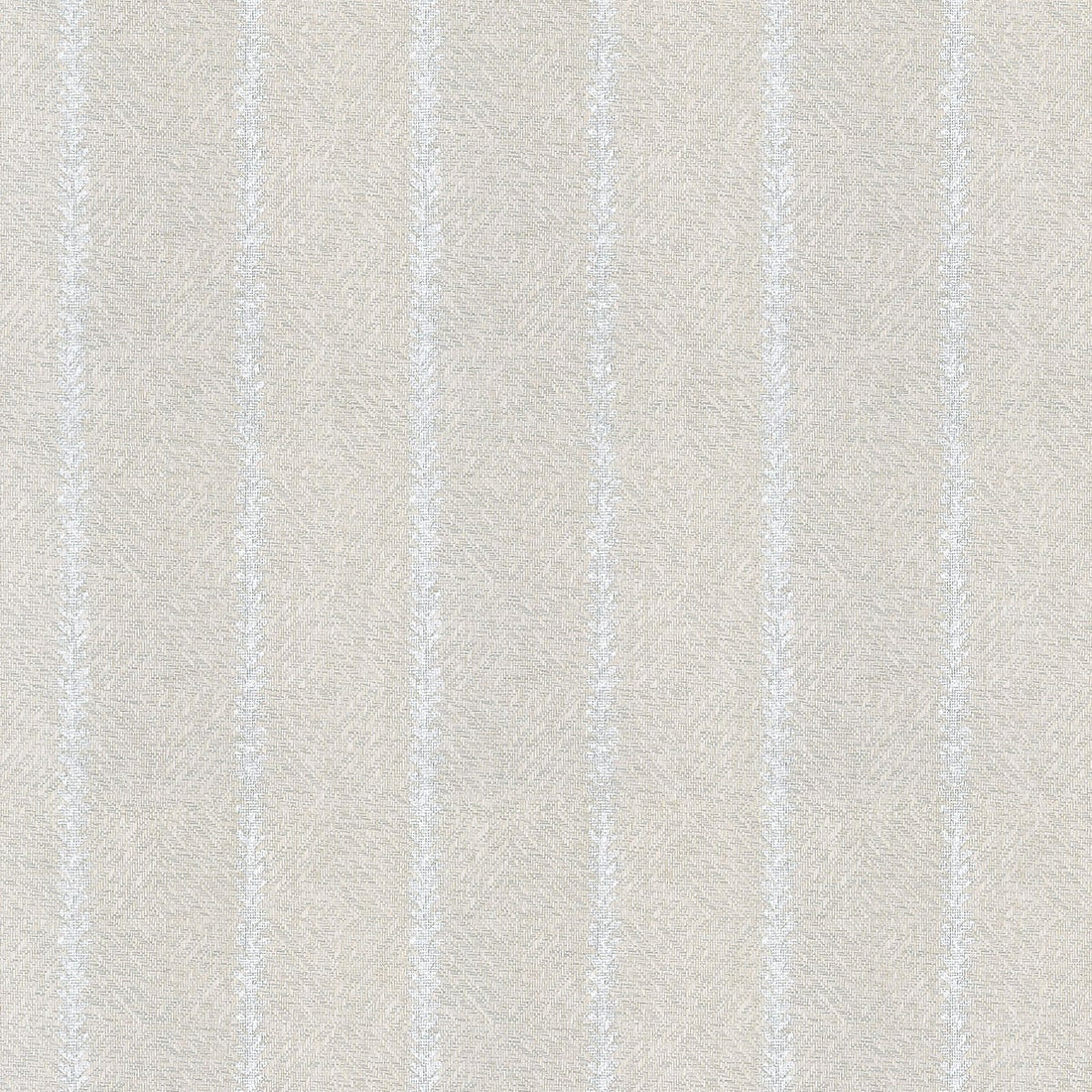 Thibaut behang Barrier Weave Metallic Silver on Soft Grey T15809