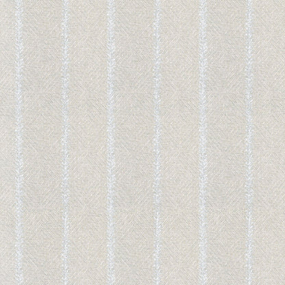 Thibaut behang Barrier Weave Metallic Silver on Soft Grey T15809