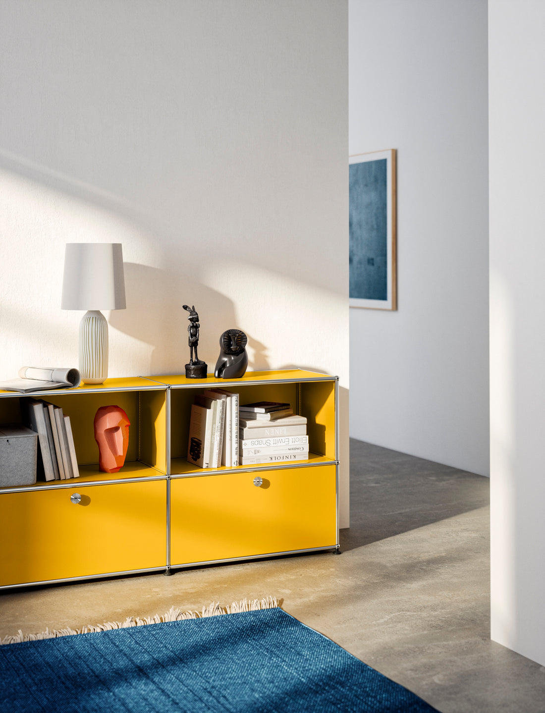 USM Haller QS_C2 sideboard met klepdeuren kast geel