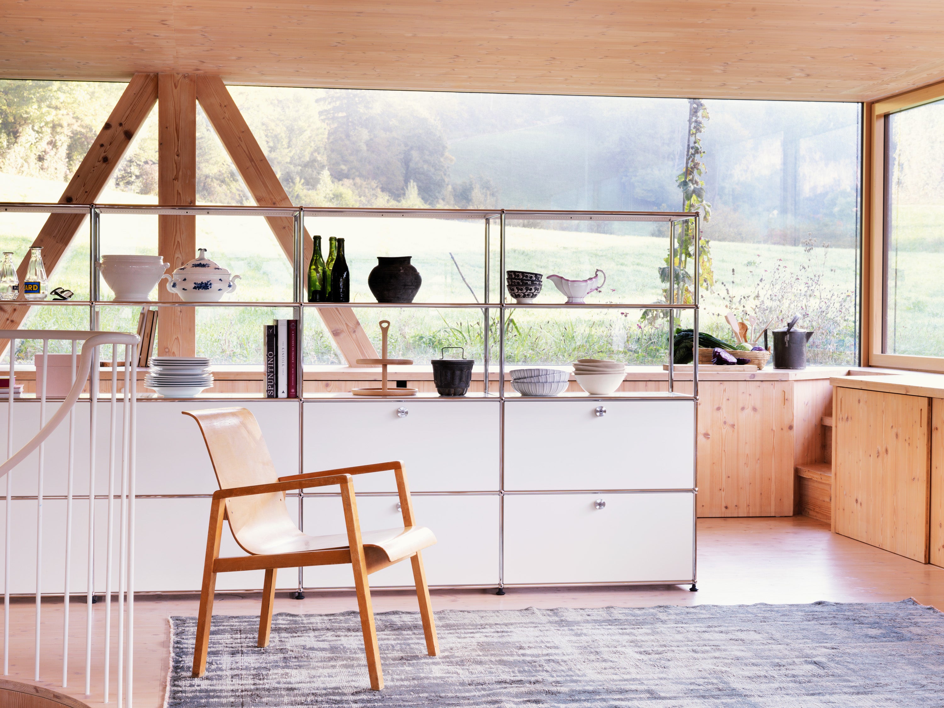 USM Haller room divider