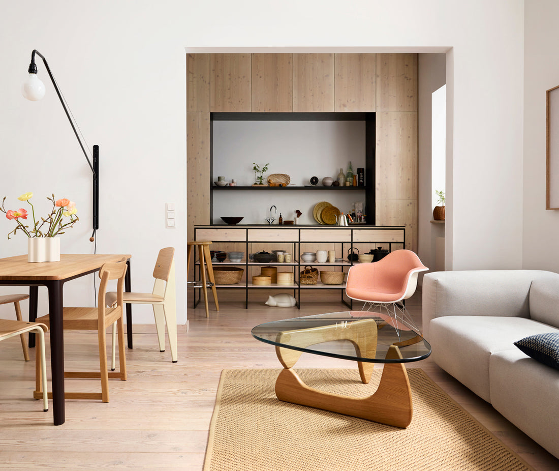 Vitra-Noguchi-Coffee-Table_-eiken-uitvoering