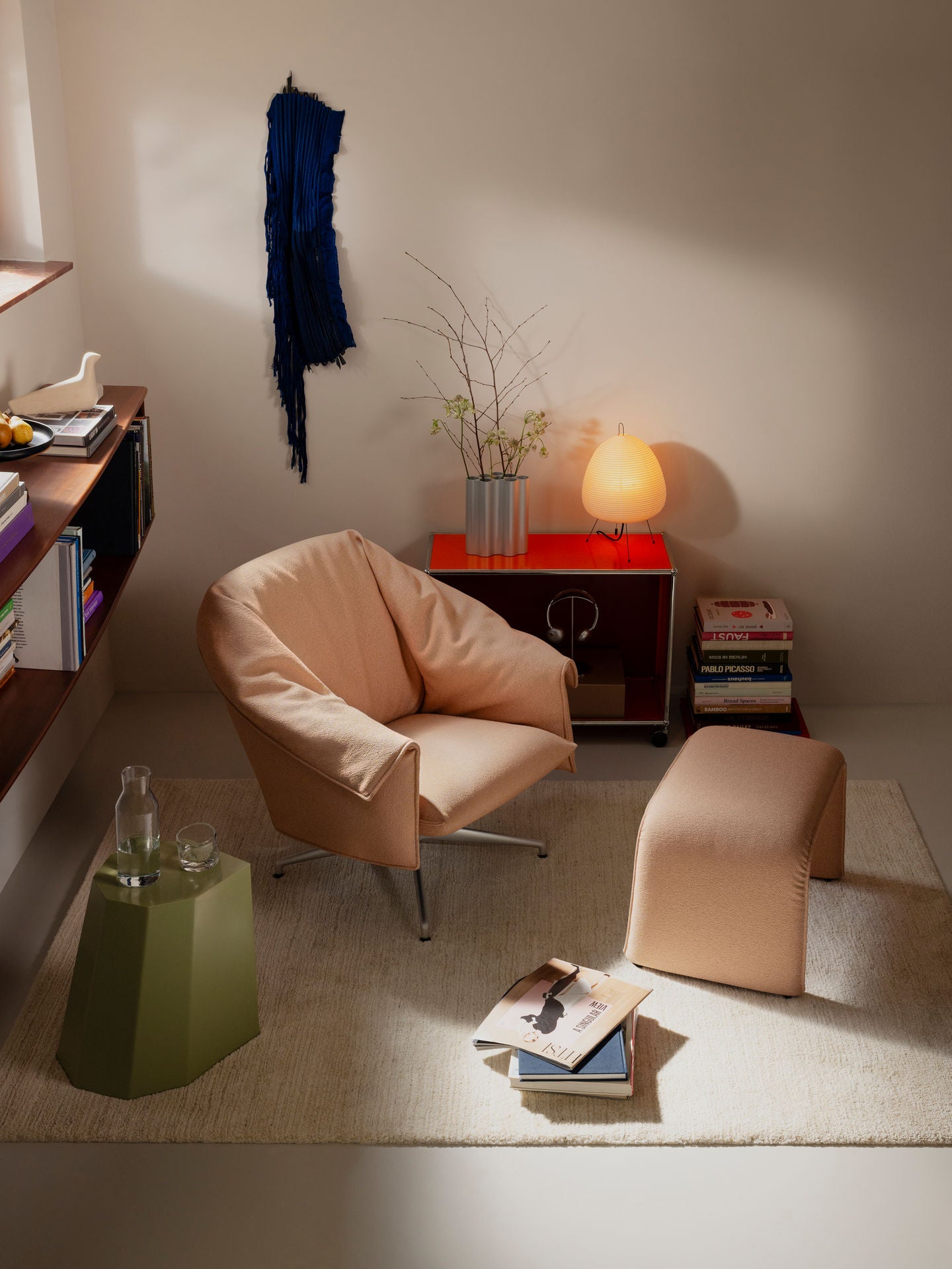 Vitra Bascule Highback lounge chair