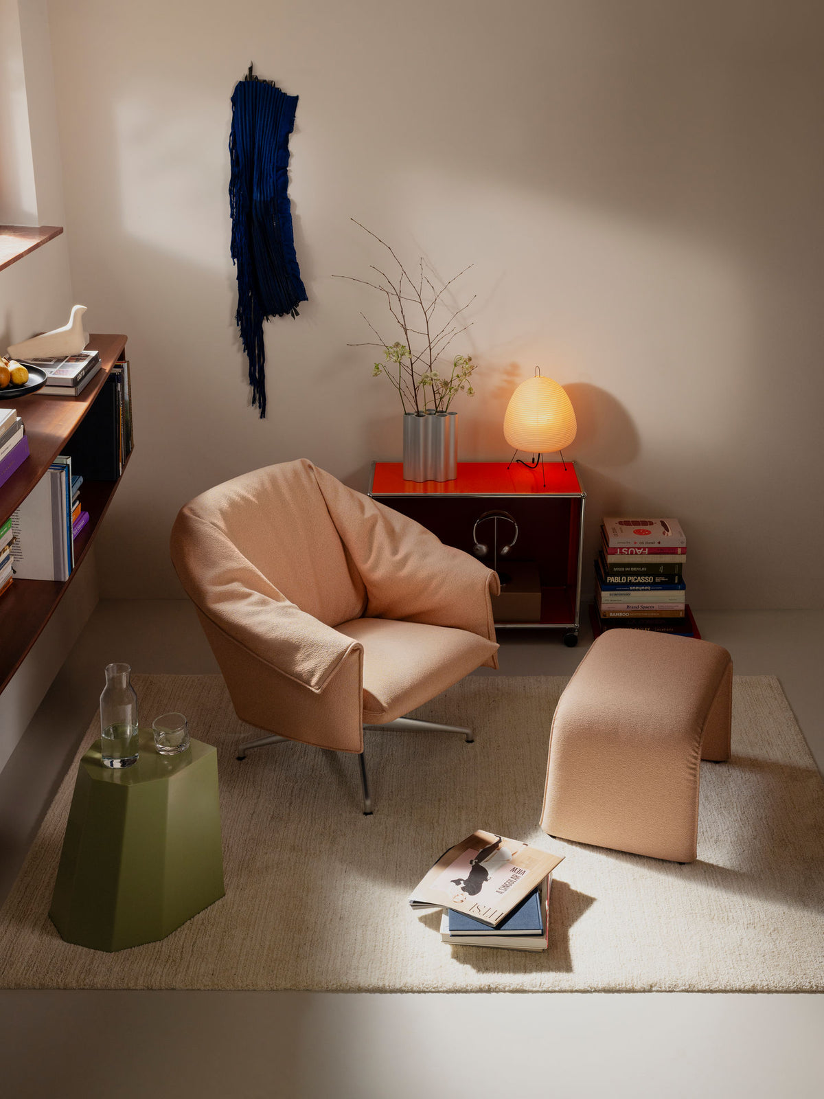 Vitra Bascule Highback lounge chair
