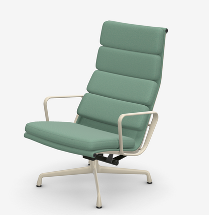 Vitra Soft Pad Lounge Chair EA 222 in stof