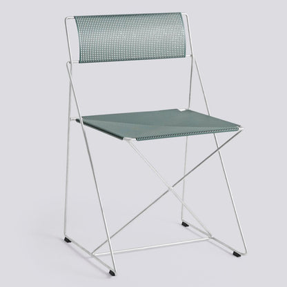 Hay X-Line chair Moss gepoedercoate zitting en thermisch verzinkt stalen onderstel 