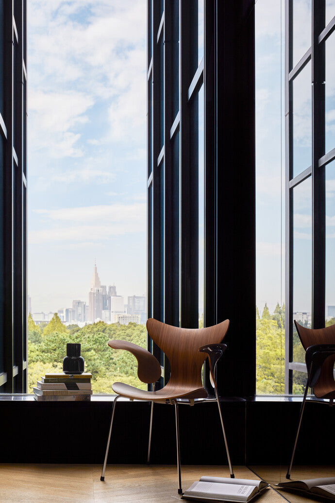 Fritz Hansen Lily™ 3208 armstoel | Arne Jacobsen