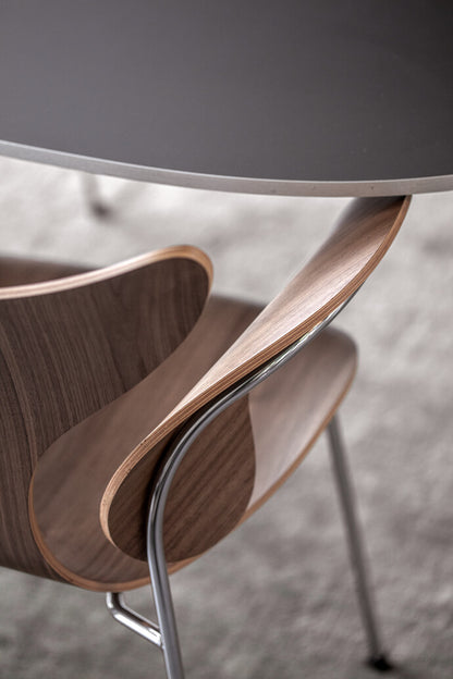 Fritz Hansen Lily™ 3208 armstoel | Arne Jacobsen
