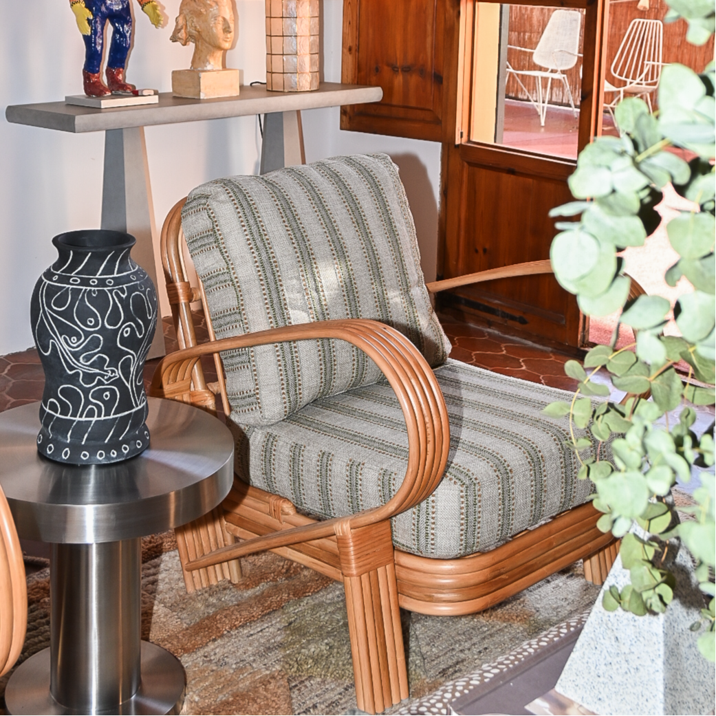 Dusty Deco Bamboo Lounge Chair Green interieur