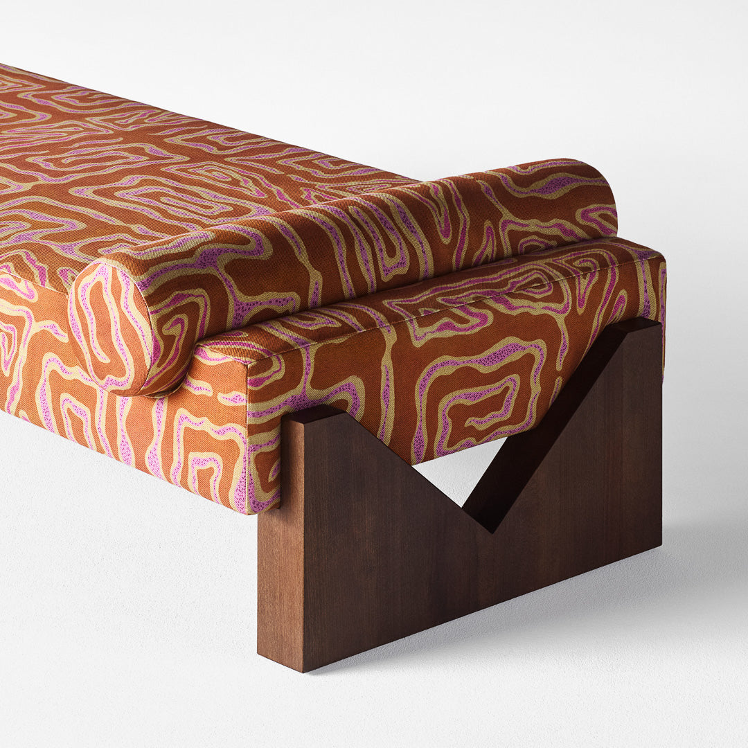 Dusty Deco V Daybed Beaten Track Peach detail