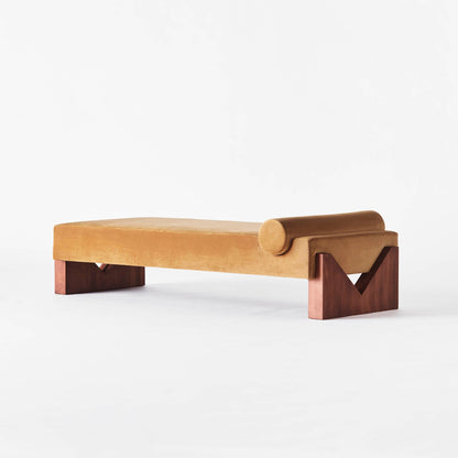 Dusty Deco V Daybed Velvet detail