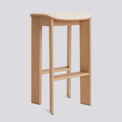 HAY Chisel 30 Bar Stool High H75 gelakt eiken Turf Cream