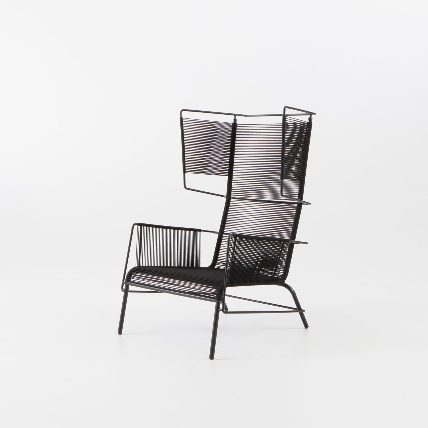 Ligne Roset Fifty fauteuil zwart sfeerbeeld interieur