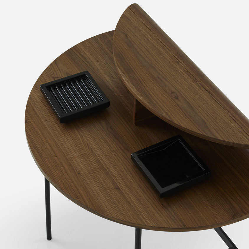Ligne Roset Roll bureau detail zwart stalen frame