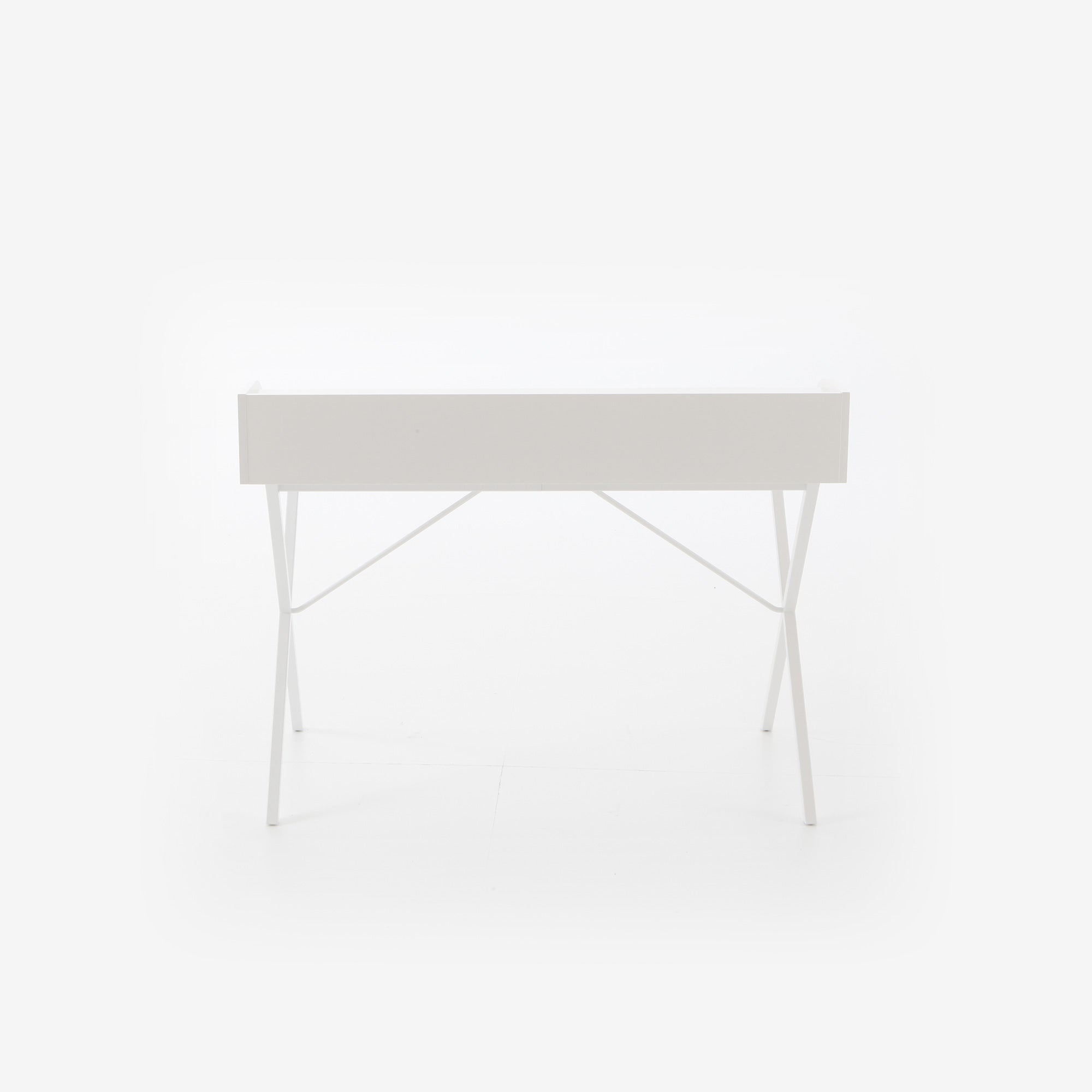 Ligne Roset Ursuline bureau wit gelakt sfeerbeeld