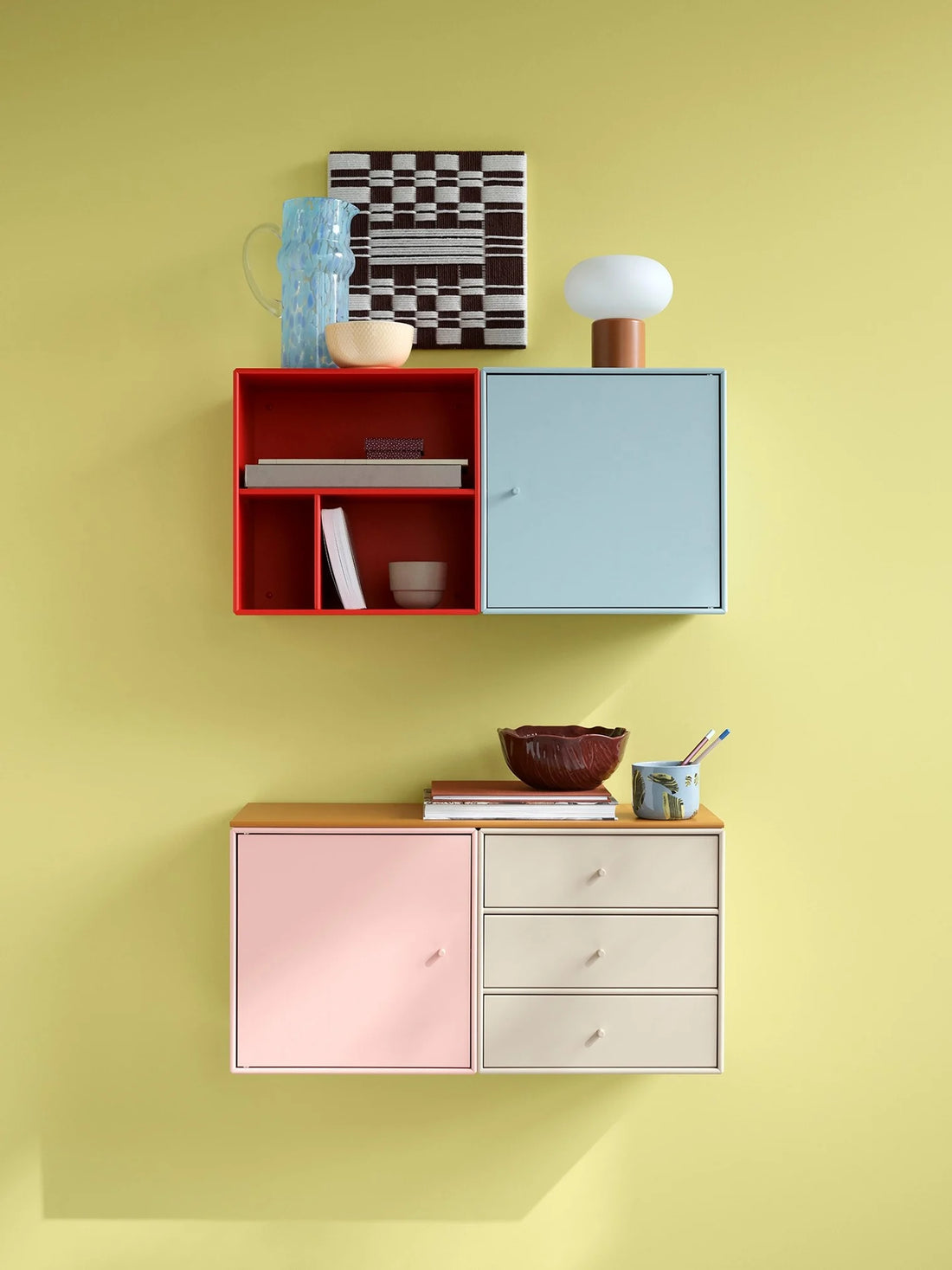 Montana Mini wandkast 1007 with three drawers