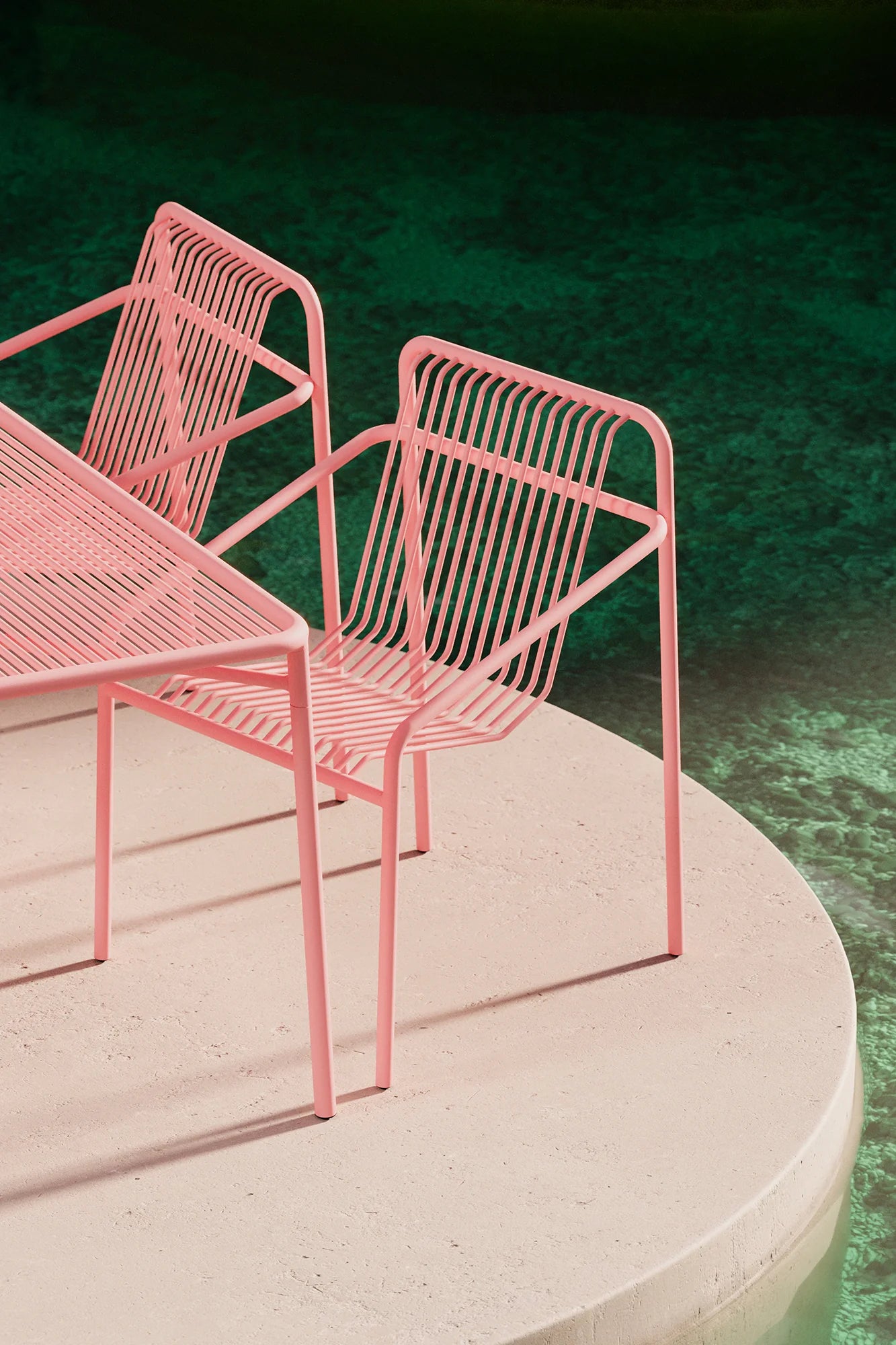 OUT Ivy outdoor set ( stoelen+tafel)